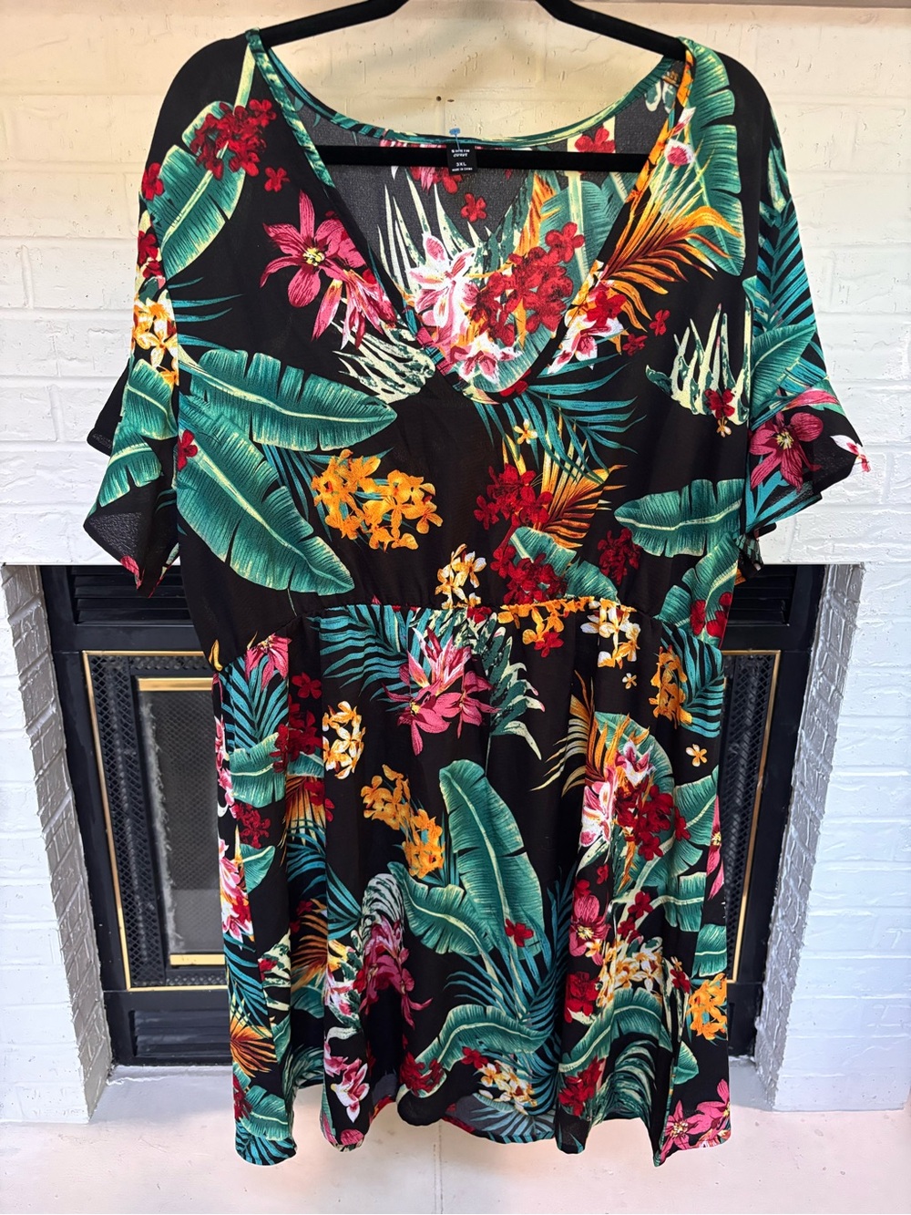 SHEIN Black Tropical Floral V-Neck Mini Dress